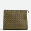 Bottega Veneta Intrecciato Standing Pouch> Pouches