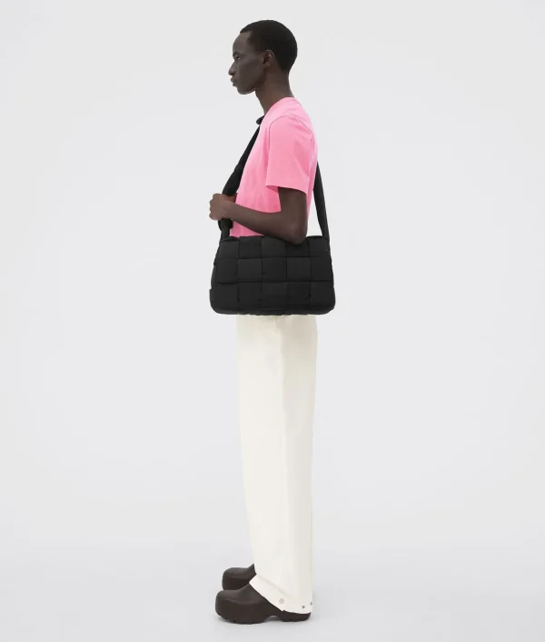 Bottega Veneta Maxi Padded Tech Cassette> Crossbody