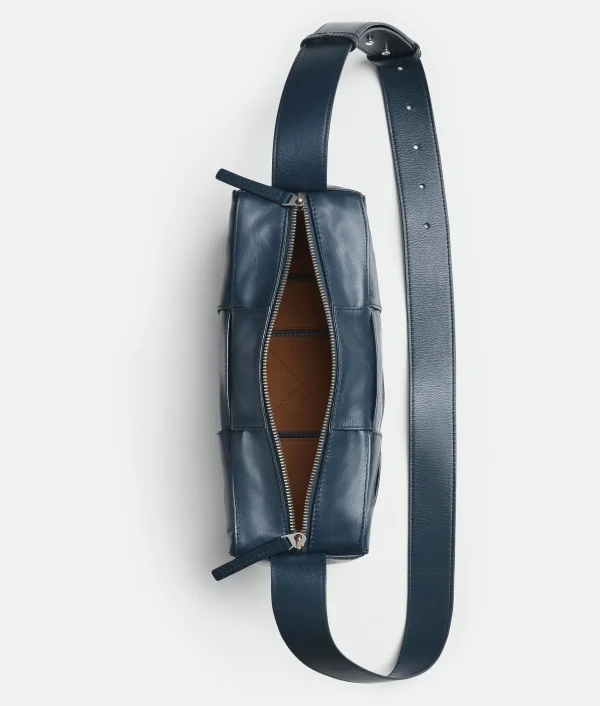 Bottega Veneta Medium Arco Camera Bag> Crossbody